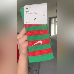 Nike Everyday Plus Dri-Fit Socks Mens Large Christmas Red Green  - NEW WITH TAGS